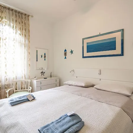 Paradiso Tra Gli Ulivi By Interhome شقة سان بارتولومِيو آل ما